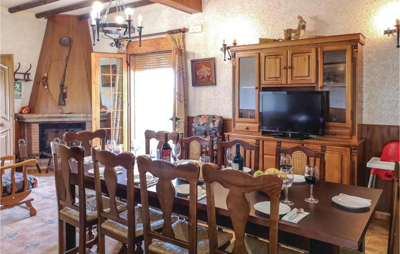 Pet Friendly Home In Olvera With Kitchen Esterno foto